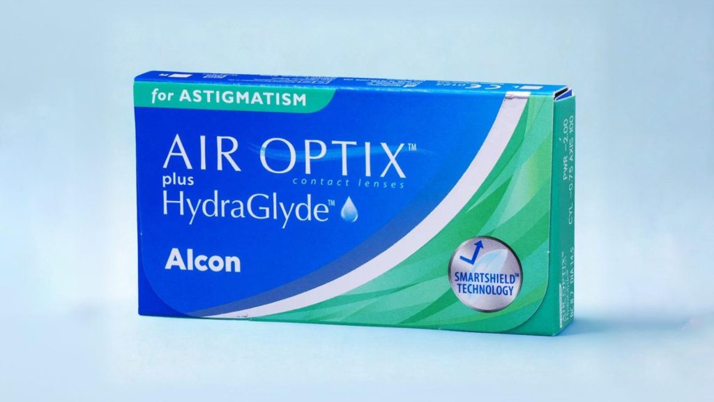 A box of AIR OPTIX Plus HydraGlyde for Astigmatism contact lenses