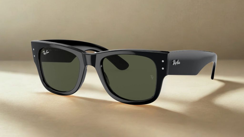 Ray-Ban RB0840S MEGA WAYFARER men’s black sunglasses featuring small brand logos and thick arms near the hinges that taper near the temple tips