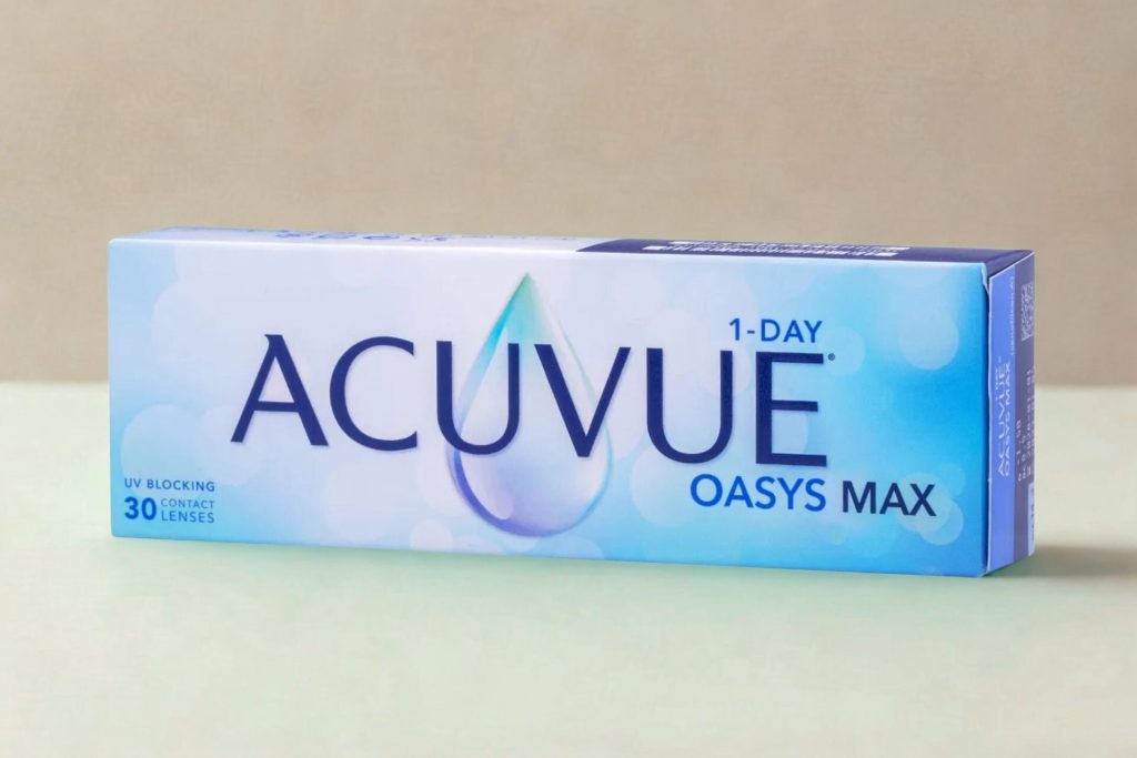 A box of ACUVUE® OASYS MAX 1-Day MULTIFOCAL contact lenses