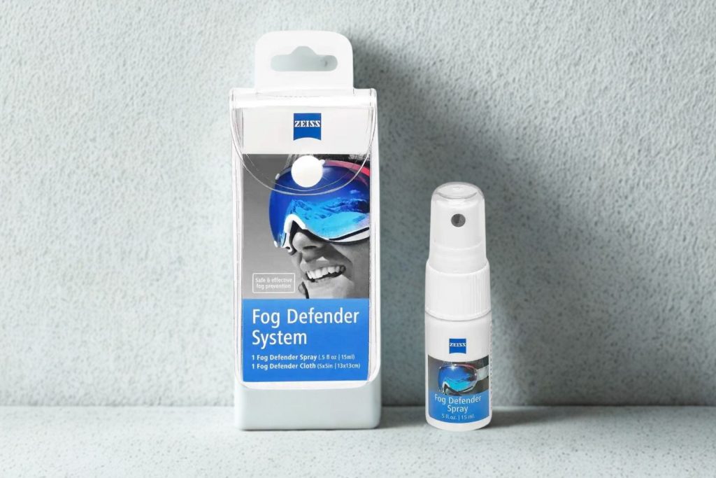 A box of Zeiss Anti-Fog Defender System Spray