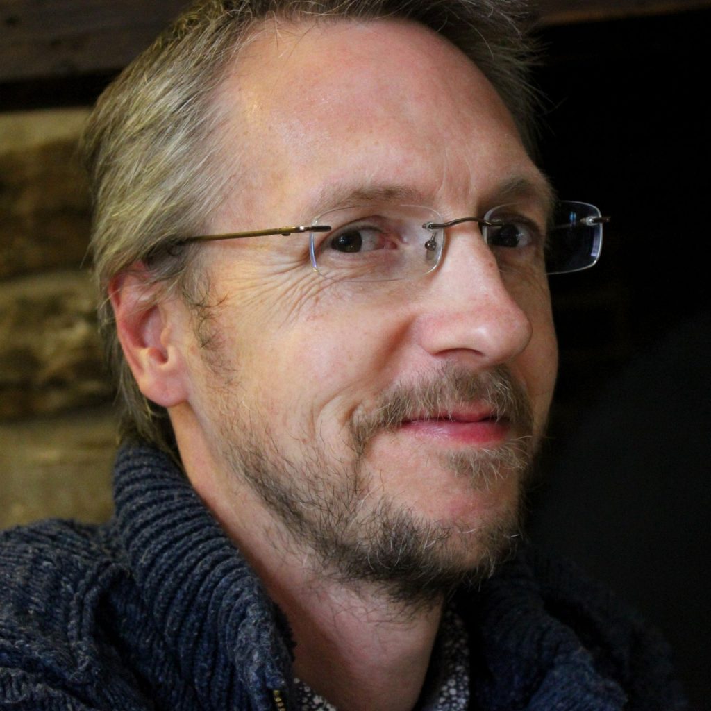 Man wearing rimless eyeglasses
