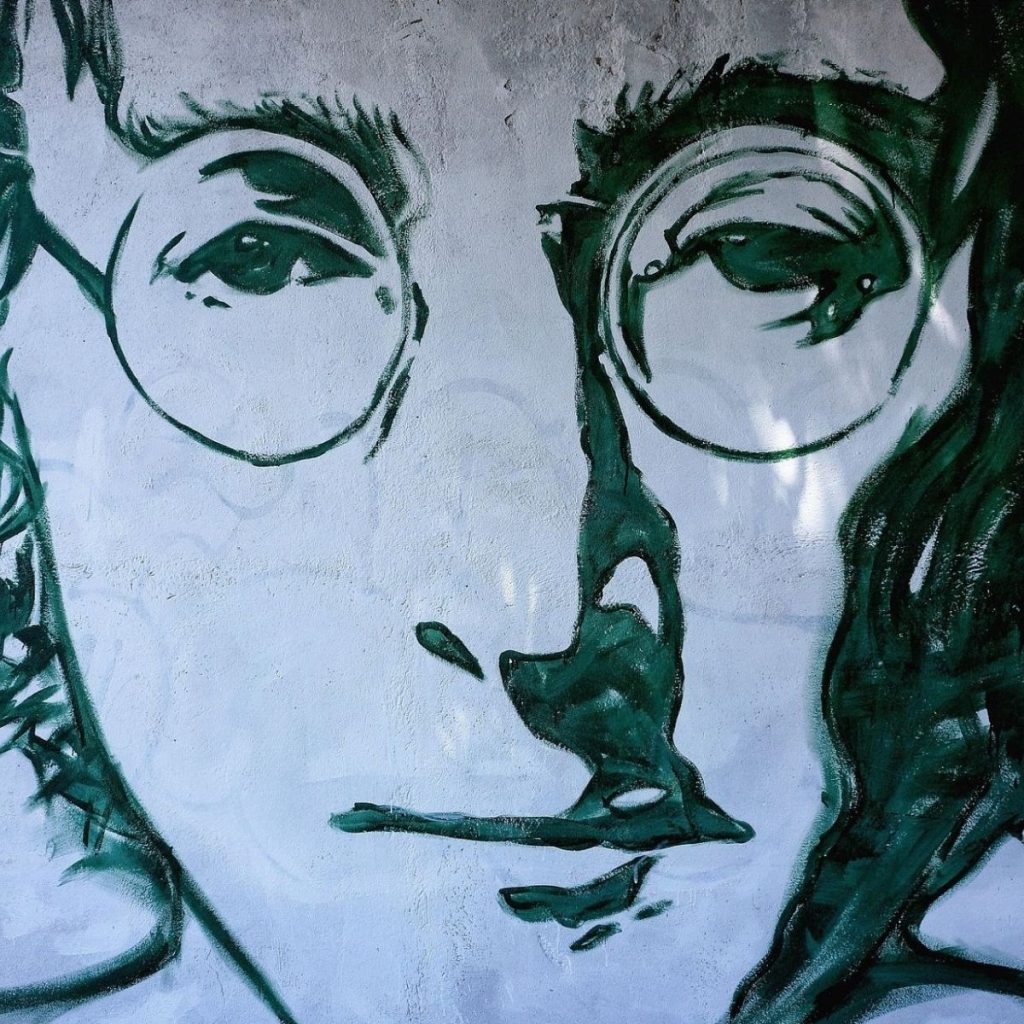 john_lennon_glasses-featured