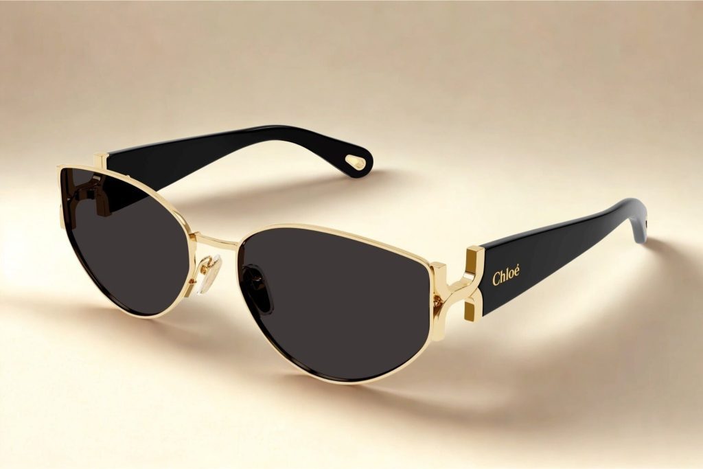 Chloé CH0260S sunglasses featuring gold and black frames