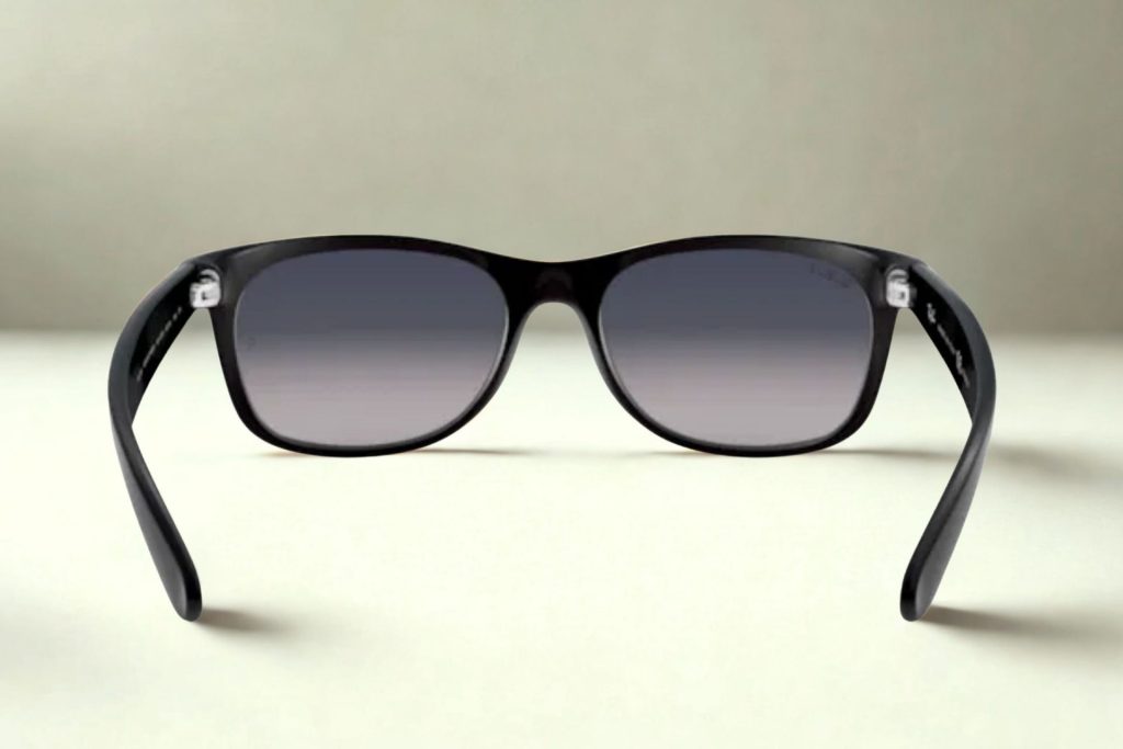 Hinges on Black Ray-Ban RB2132 NEW WAYFARER sunglasses