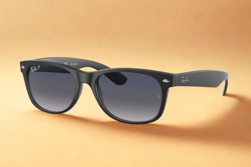Lenses on Black Ray-Ban RB2132 NEW WAYFARER sunglasses