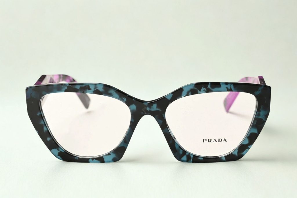 Blue and black tortoiseshell-patterned cat’s eye eyeglasses