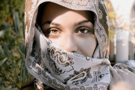 Colored Contacts for Astigmatism: Are There Good Options? | EZOnTheEyes