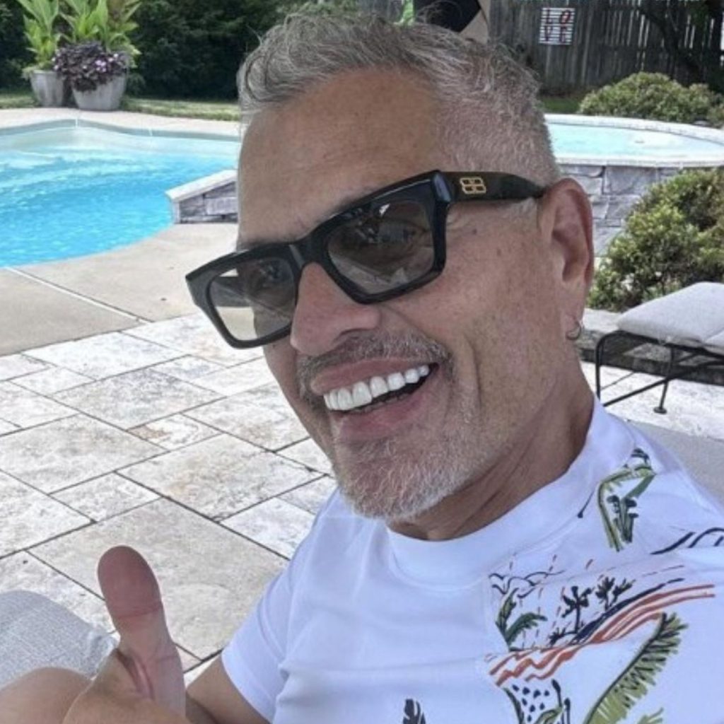 EZContacts customer wears Balenciaga BB0240O