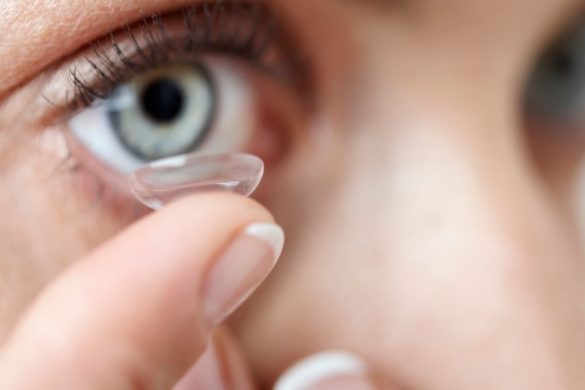 The Side Effects of Monovision Contact Lenses: Drawbacks & Alternatives Explained