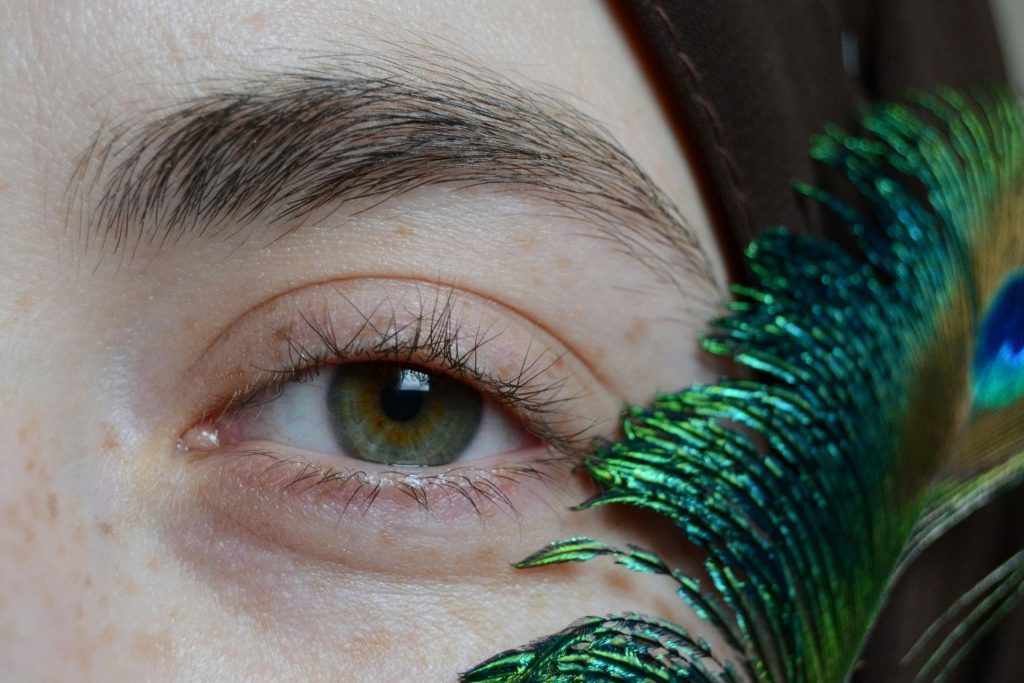 Woman with hazel eyes