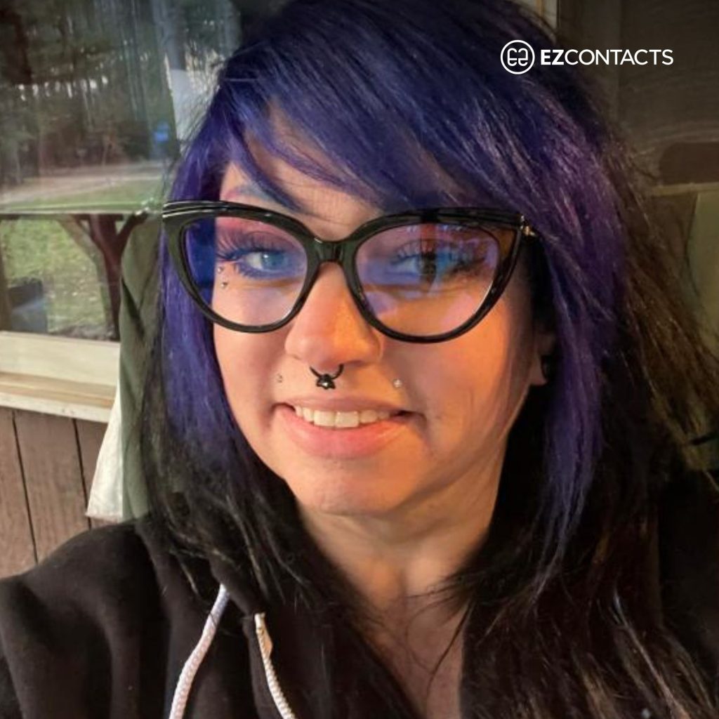Woman wearing Alexander McQueen AM0253O glasses