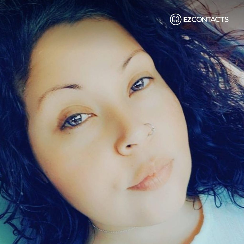 Woman wearing amethsyt colored contact