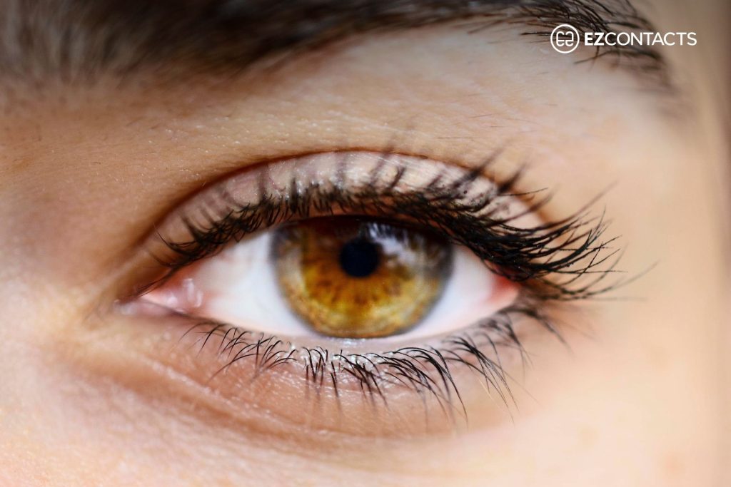 Woman with hazel eyes