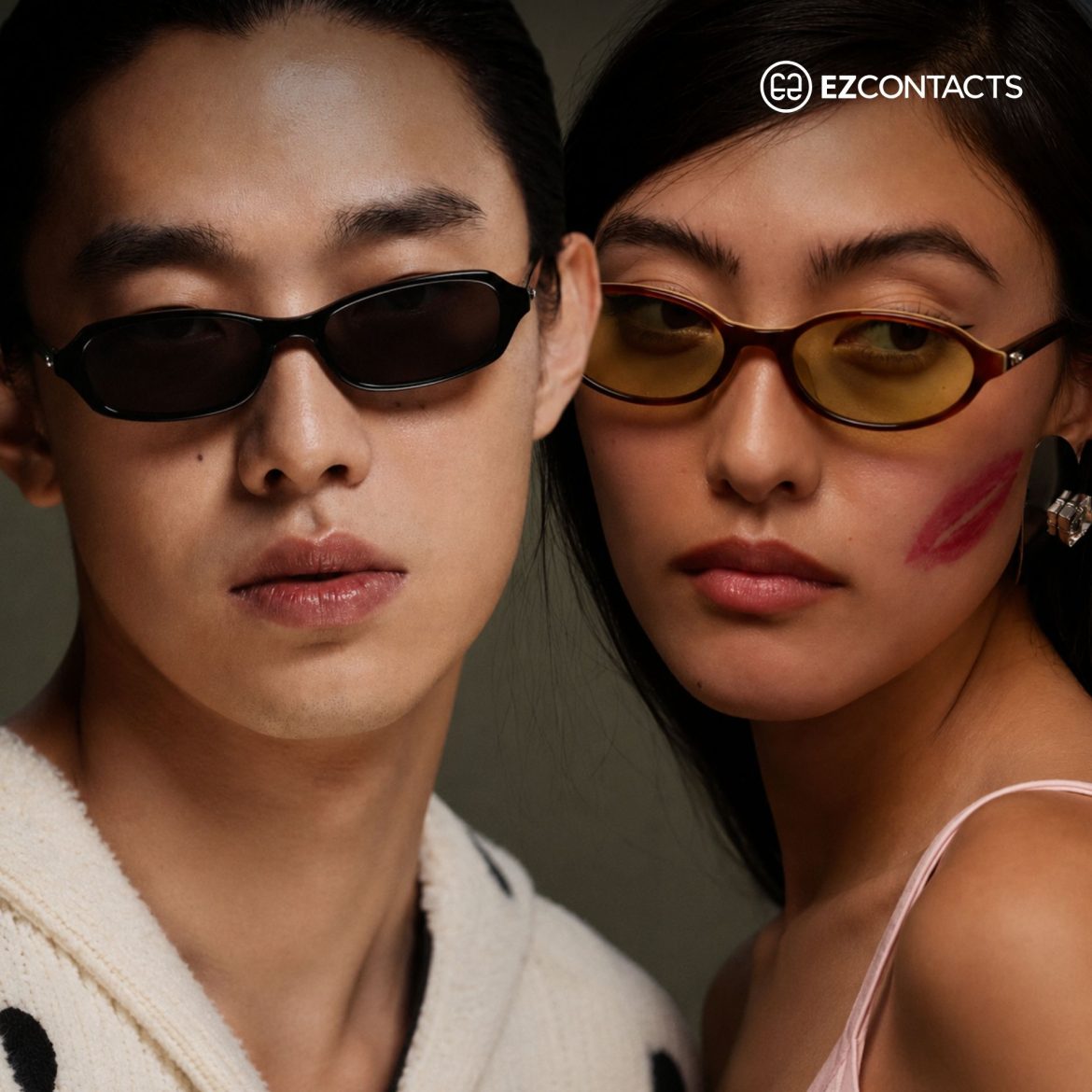 Models wearing Bonnie Clyde glasses
