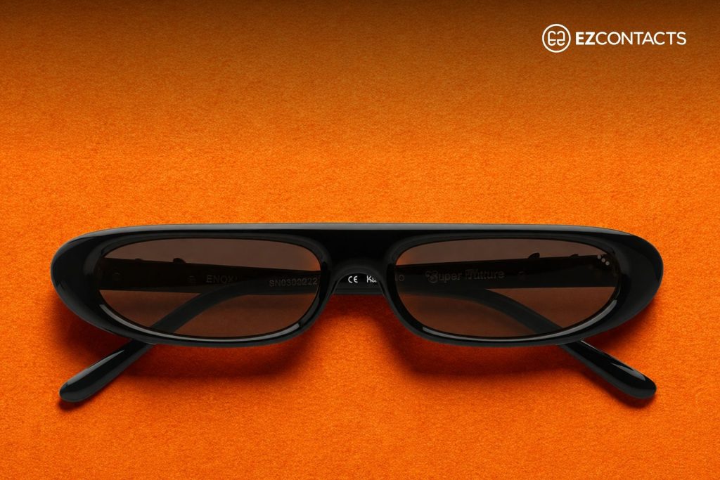 Enoki black sunglasses with flat top