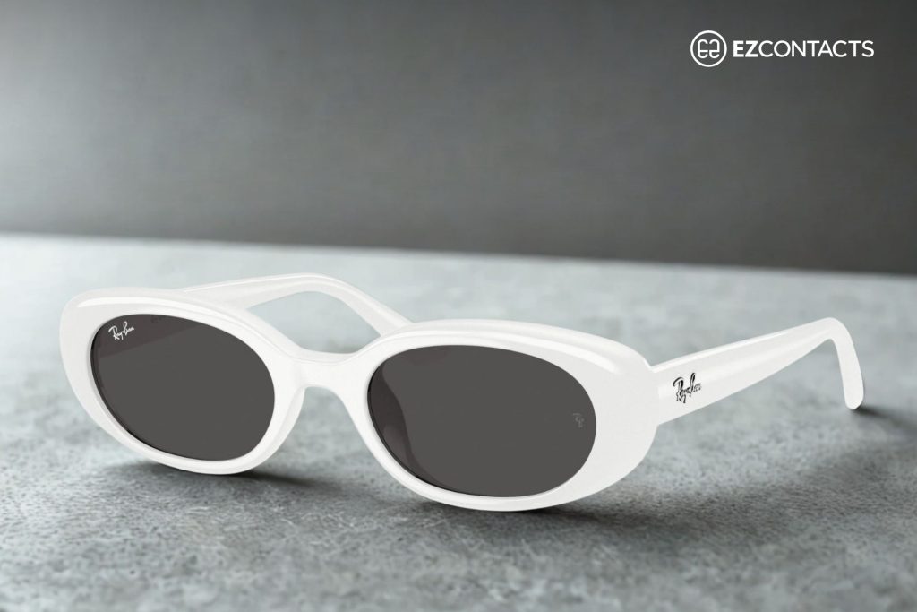 Rb4441D in polished white with dark grey lenses