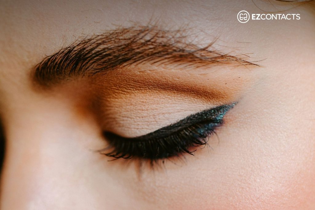 Woman wearing eyeliner