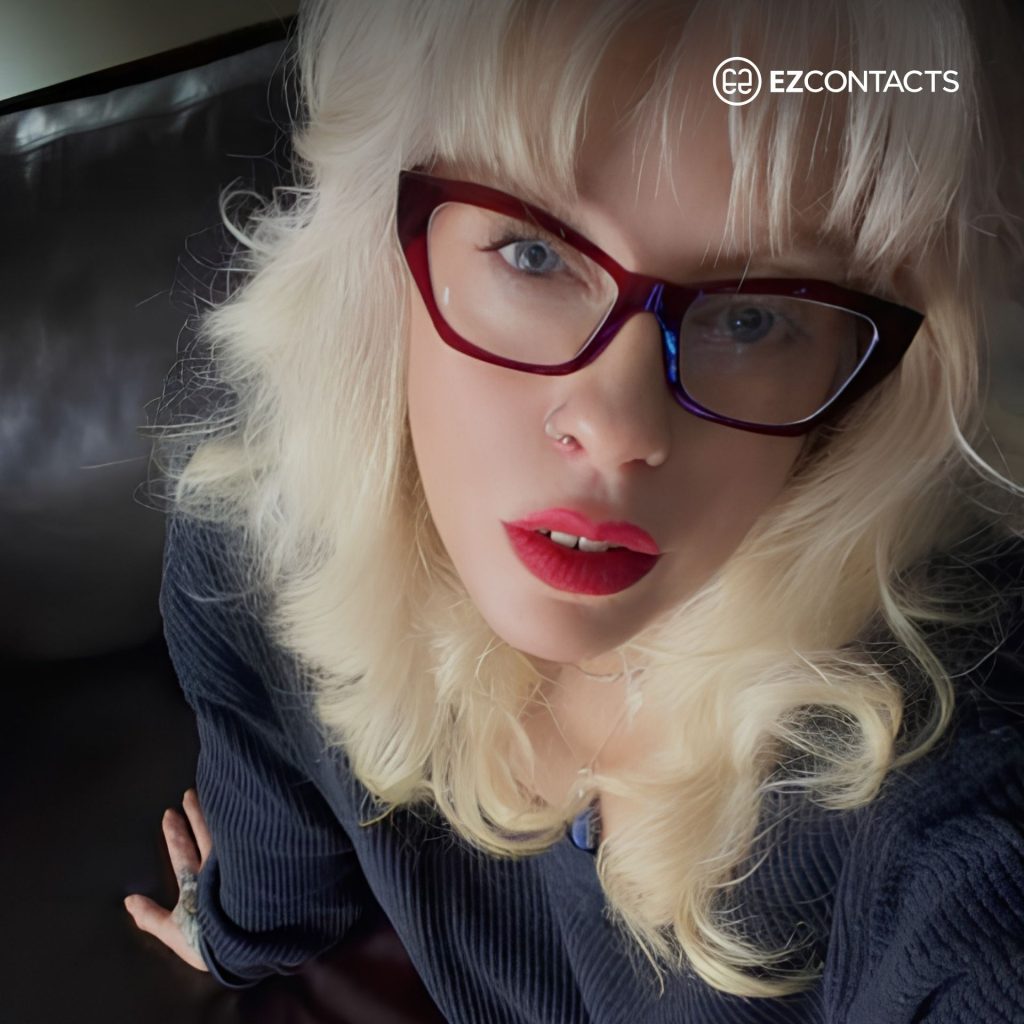 EZContacts Customer Wears Versace VE3373U