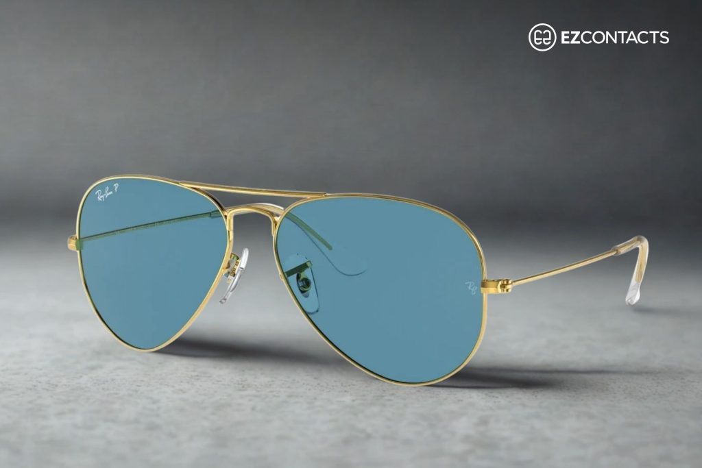 Ray-Ban RB3025 Aviator Large Metal in Gold With Blue Chromance