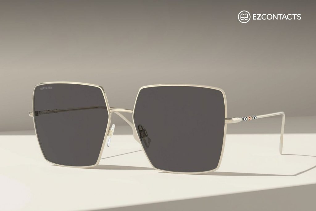 Burberry BE3133 Oversized Sunglasses