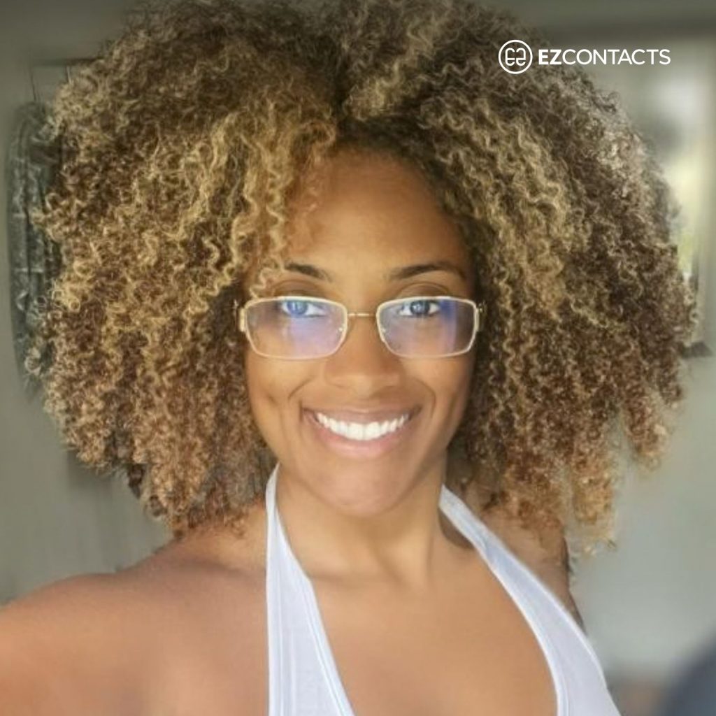 EZContacts Customer Wears VE1175B Glasses